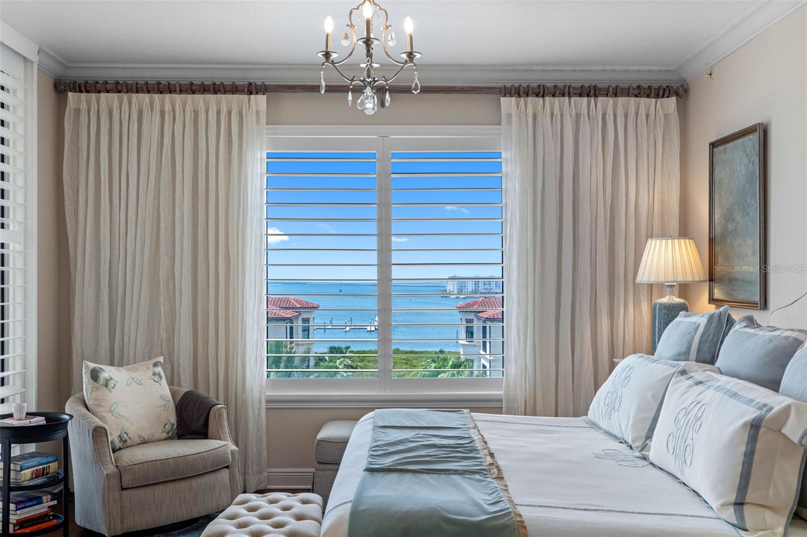 Listing photo id 25 for 5823 Bowen Daniel Drive 603