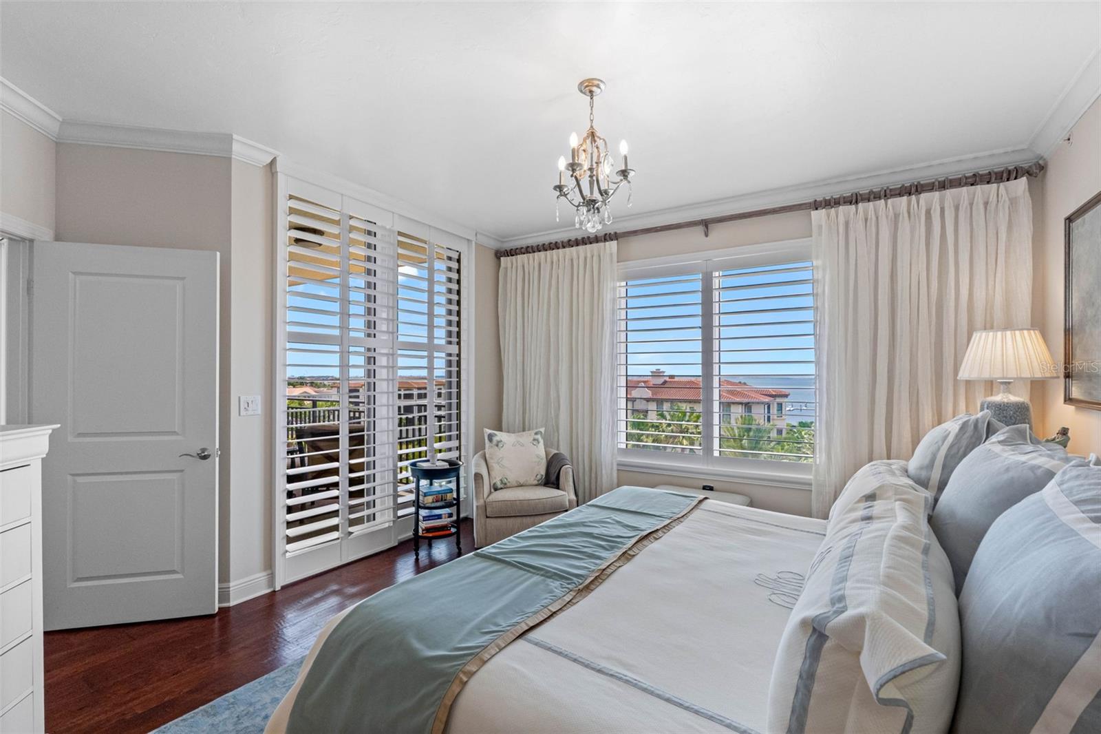 Listing photo id 26 for 5823 Bowen Daniel Drive 603