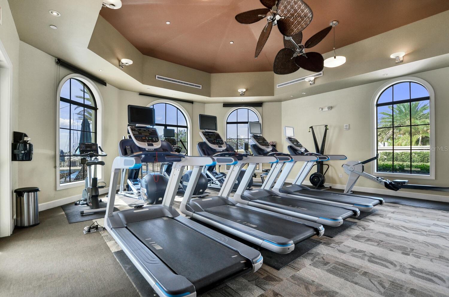 Listing photo id 73 for 5823 Bowen Daniel Drive 603