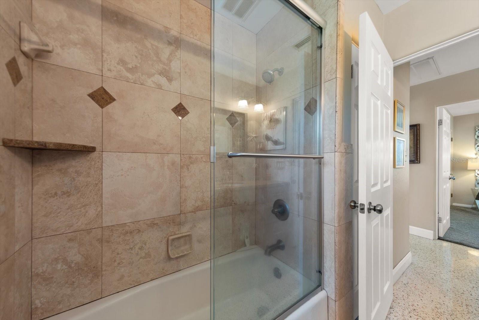 Image 22 of 32 For 13996 Barbados Drive