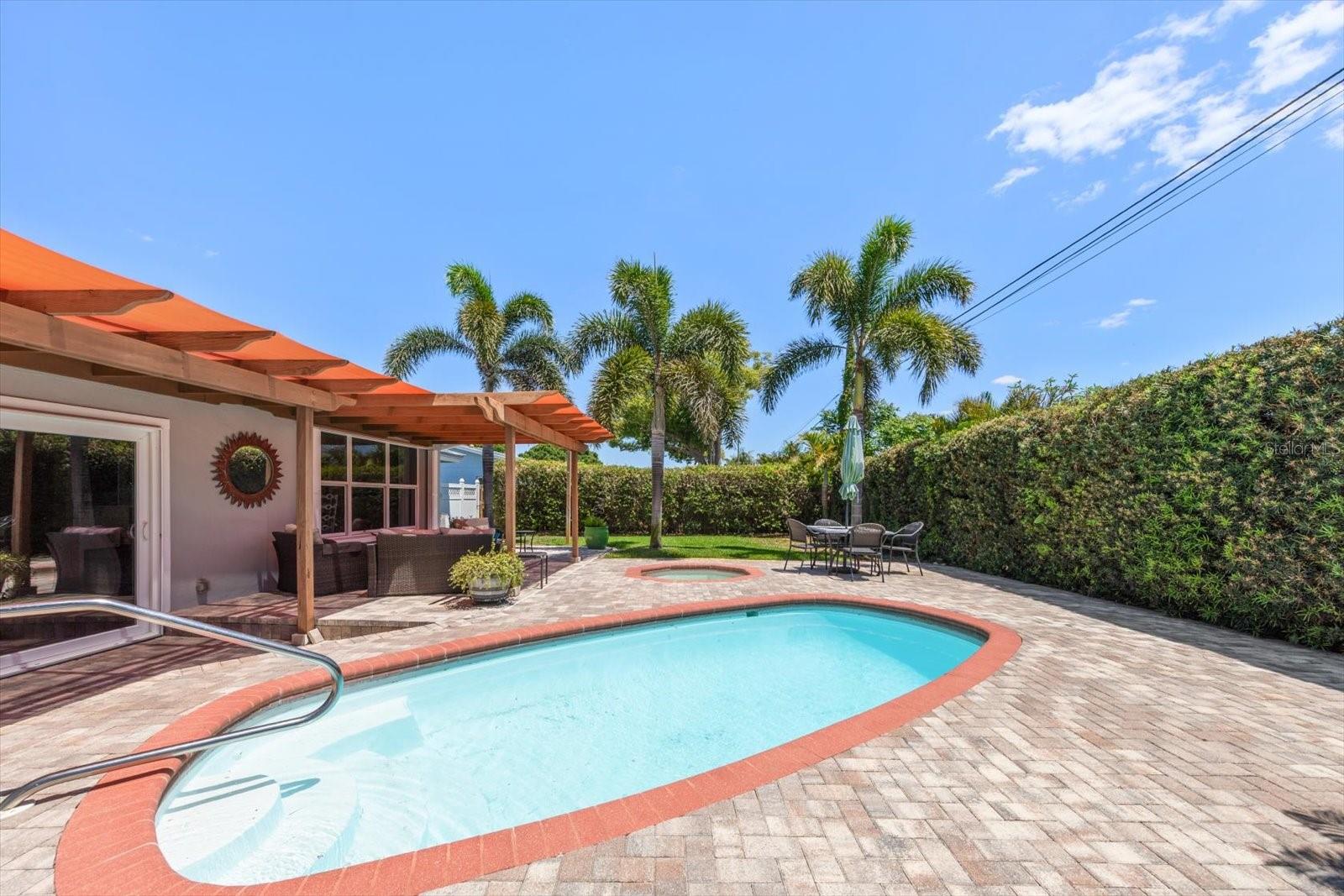 Image 26 of 32 For 13996 Barbados Drive