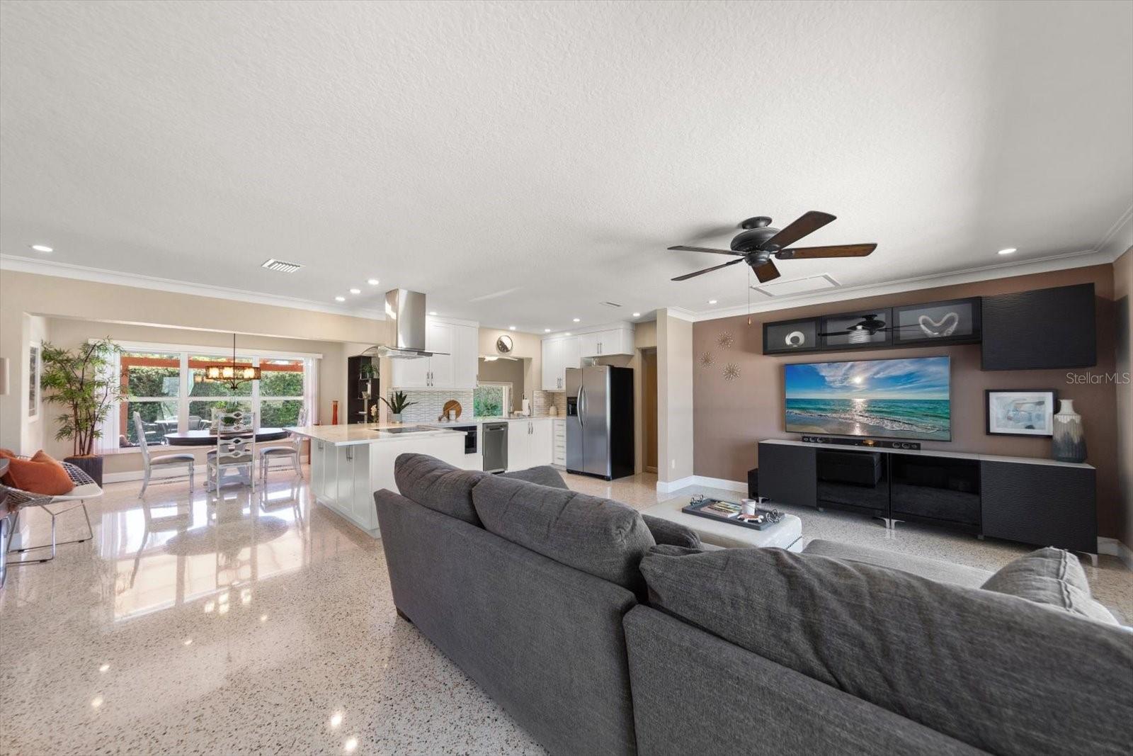 Image 7 of 32 For 13996 Barbados Drive