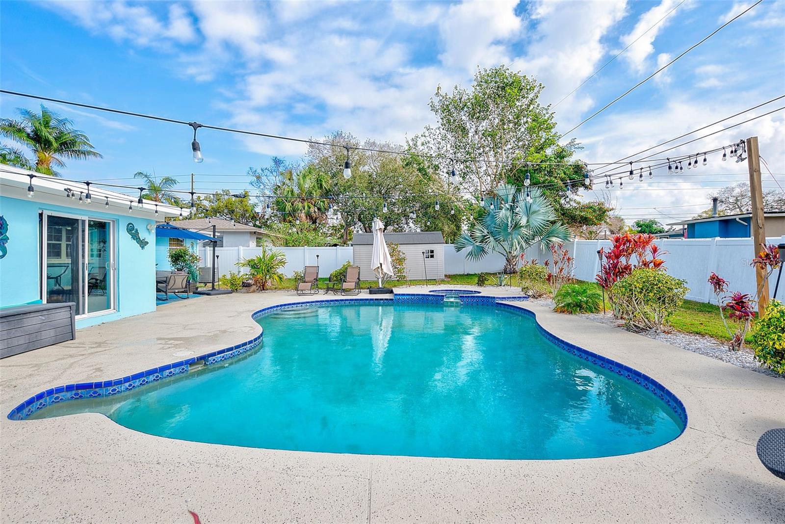 Image 34 of 39 For 2032 Gatewood Drive