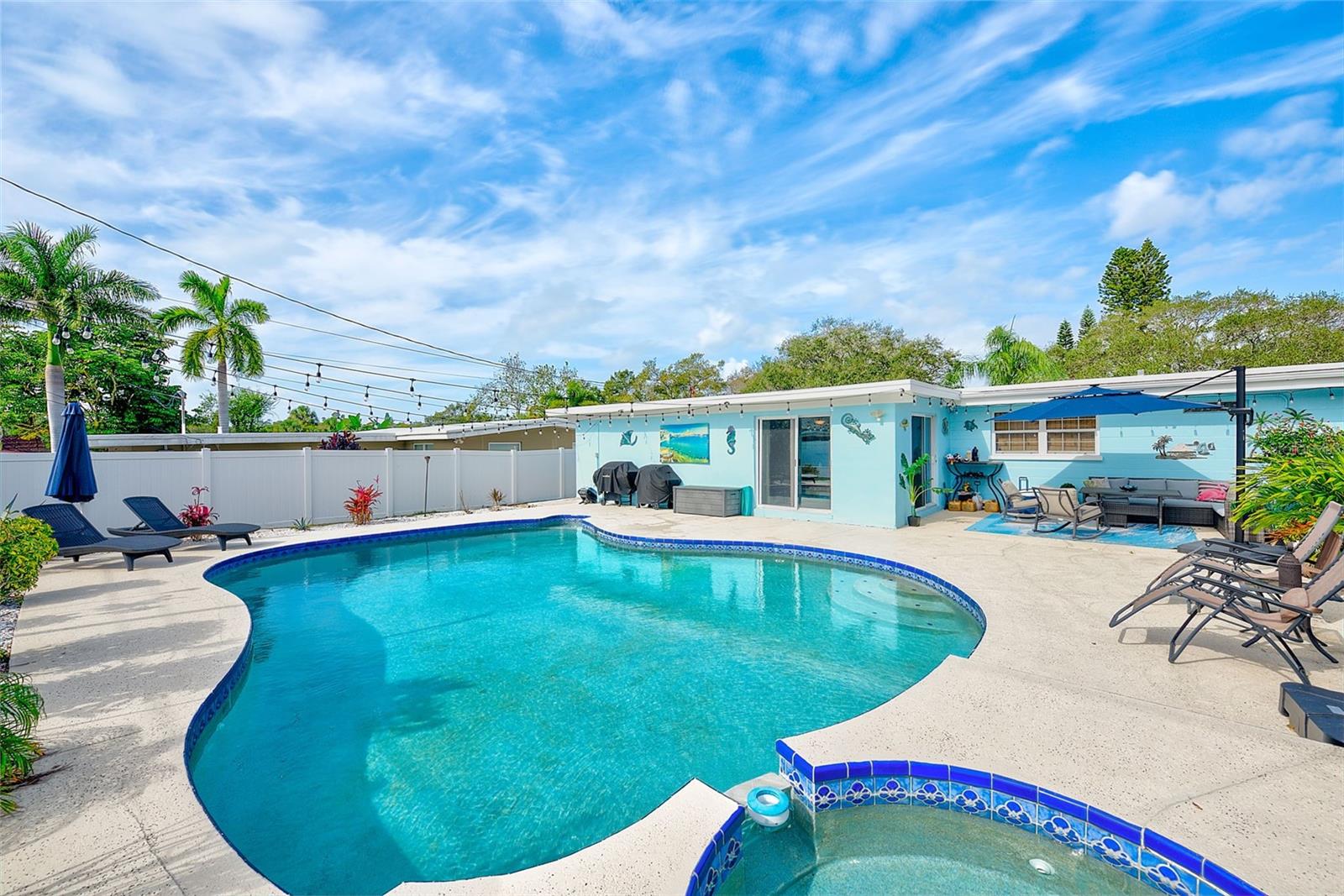 Image 37 of 39 For 2032 Gatewood Drive