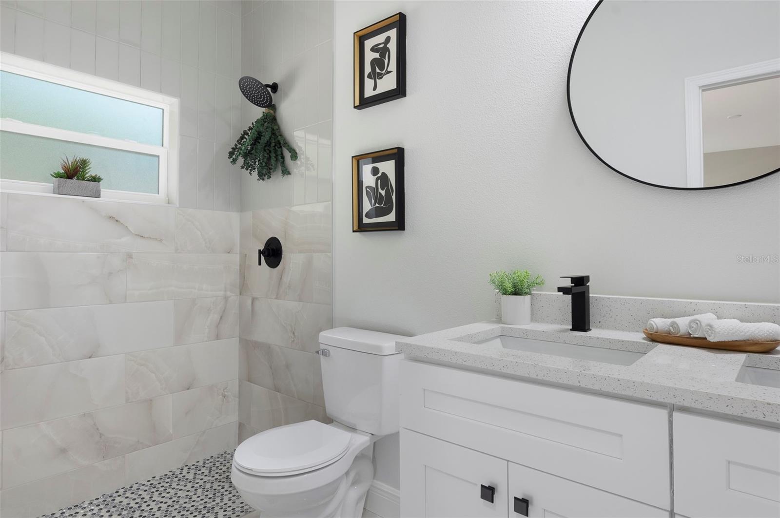 Image 15 of 23 For 1934 Auburn Street S