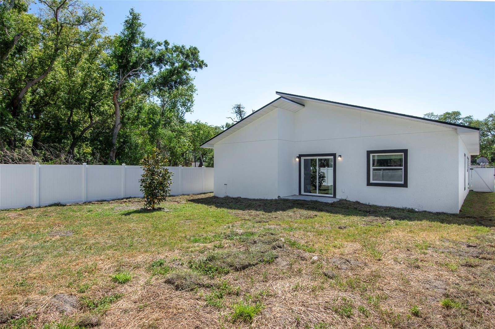 Image 22 of 23 For 1934 Auburn Street S