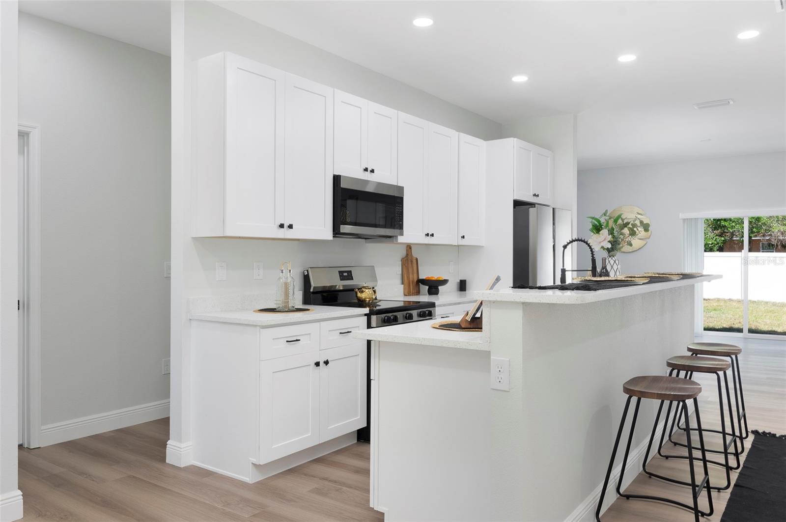 Image 5 of 23 For 1934 Auburn Street S