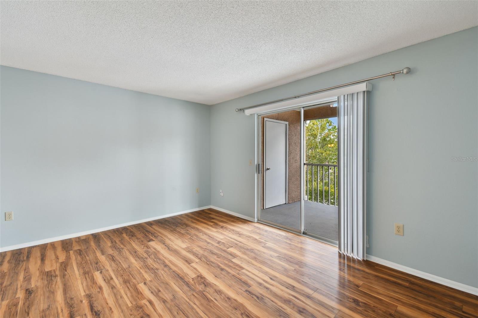 Image 20 of 95 For 9481 Highland Oak Drive 1615