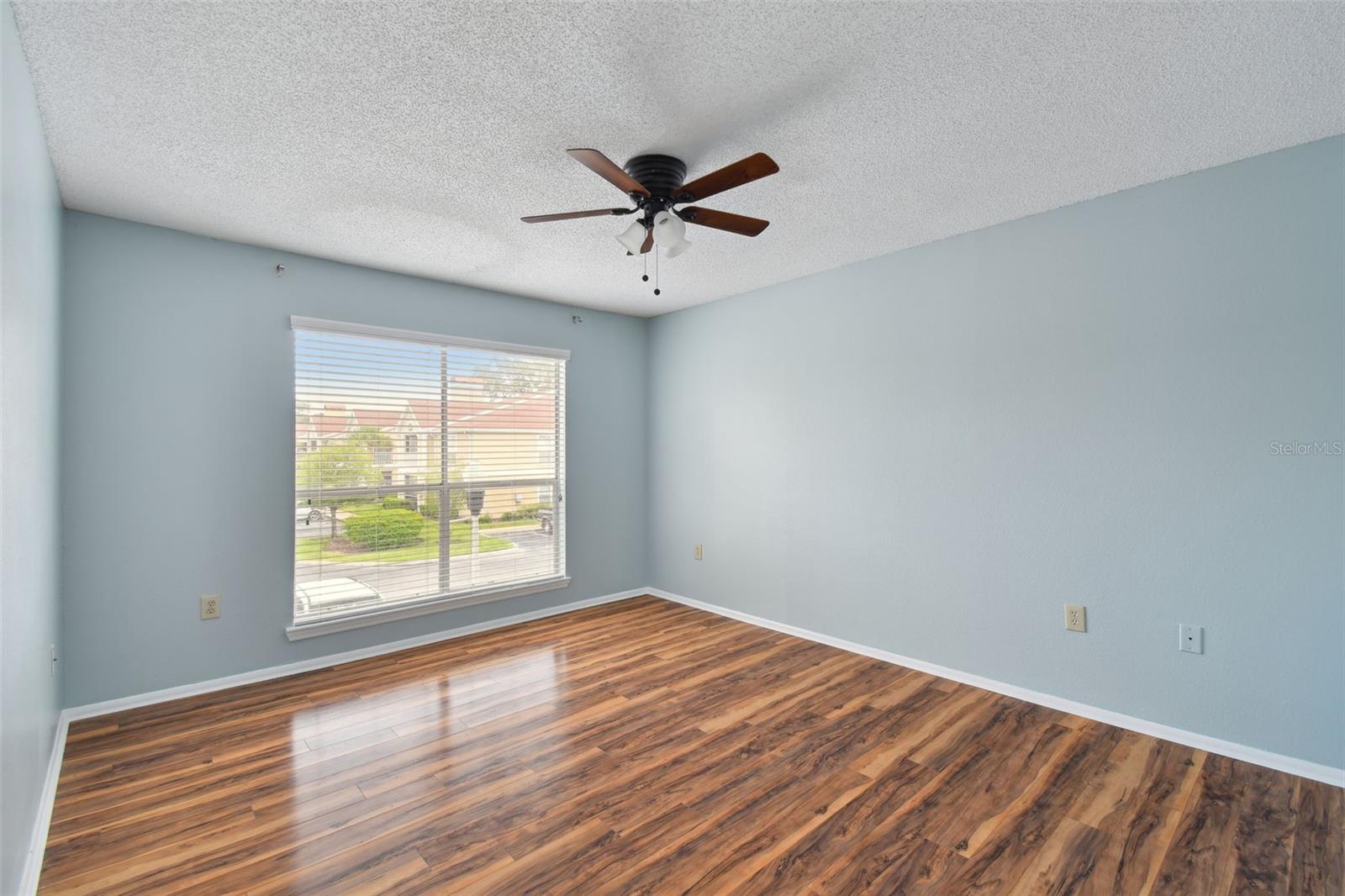 Image 22 of 95 For 9481 Highland Oak Drive 1615