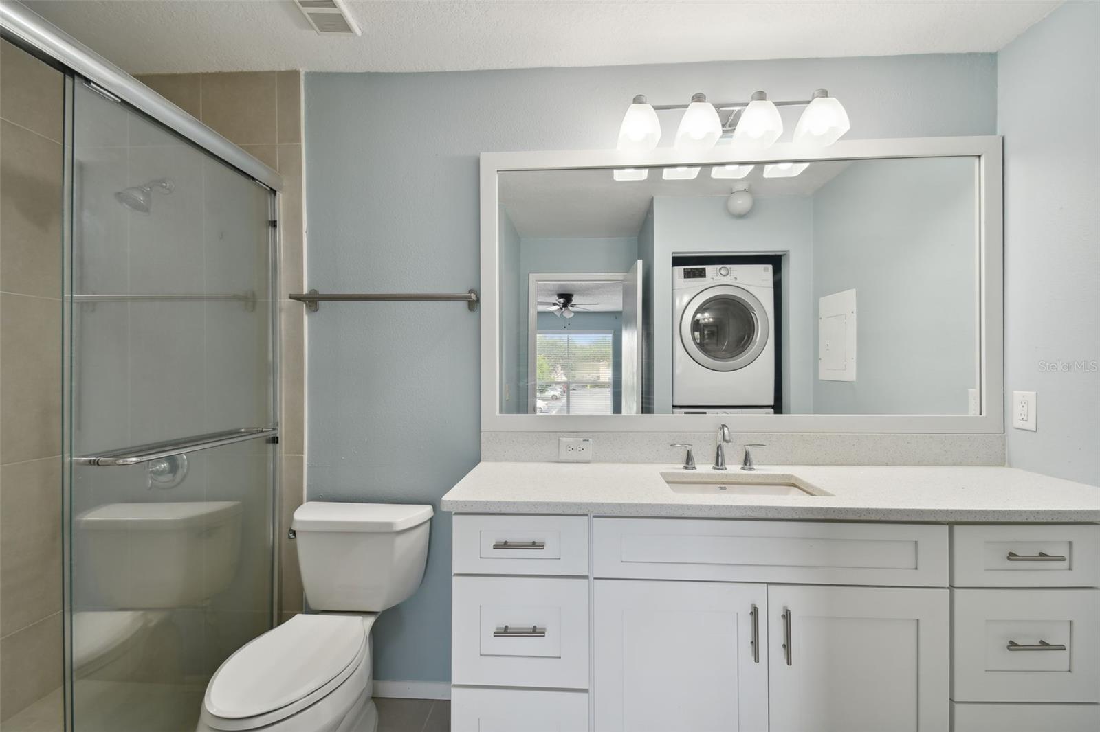 Image 28 of 95 For 9481 Highland Oak Drive 1615