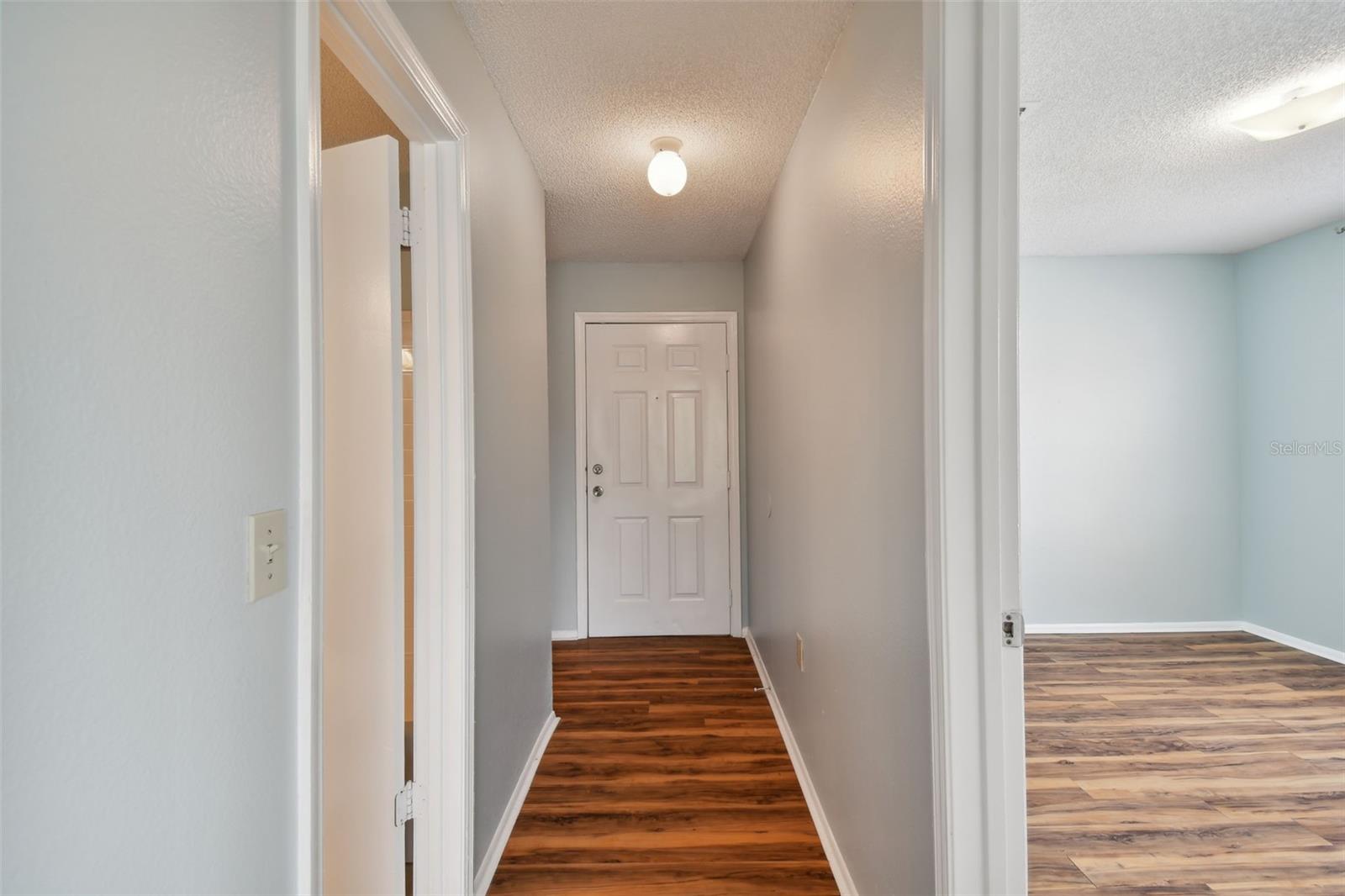 Image 34 of 95 For 9481 Highland Oak Drive 1615