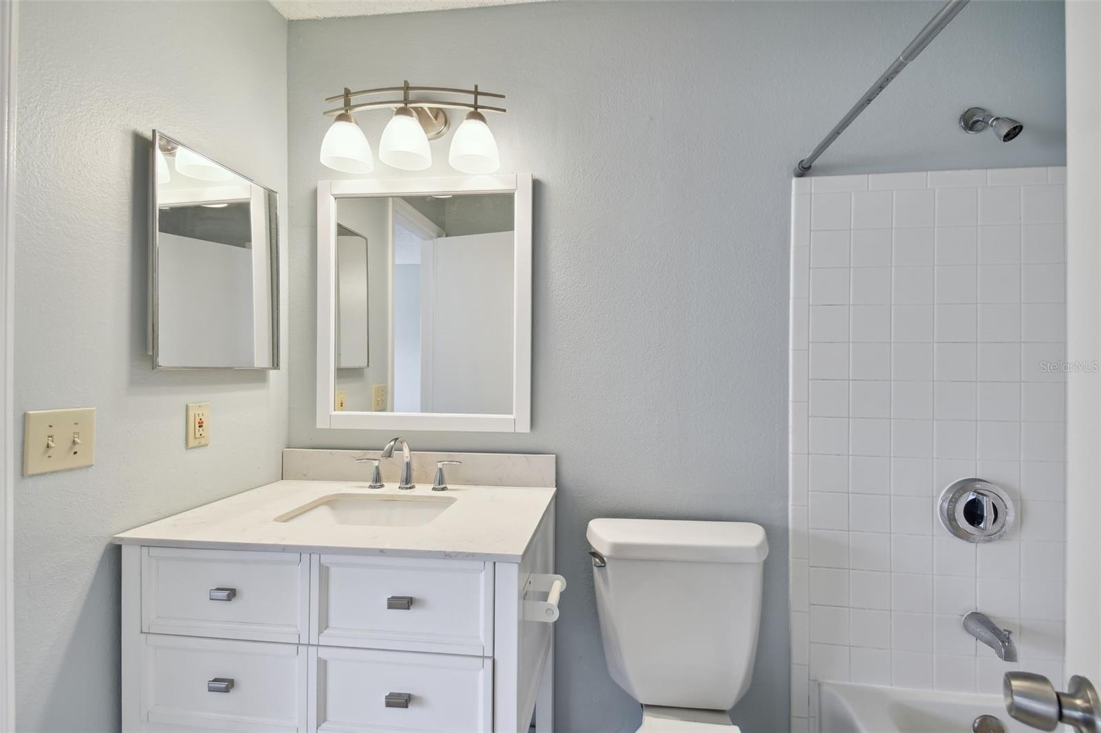 Image 39 of 95 For 9481 Highland Oak Drive 1615