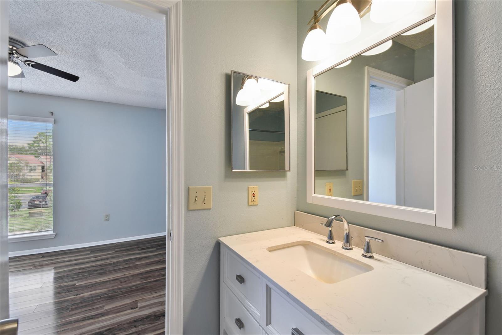 Image 42 of 95 For 9481 Highland Oak Drive 1615