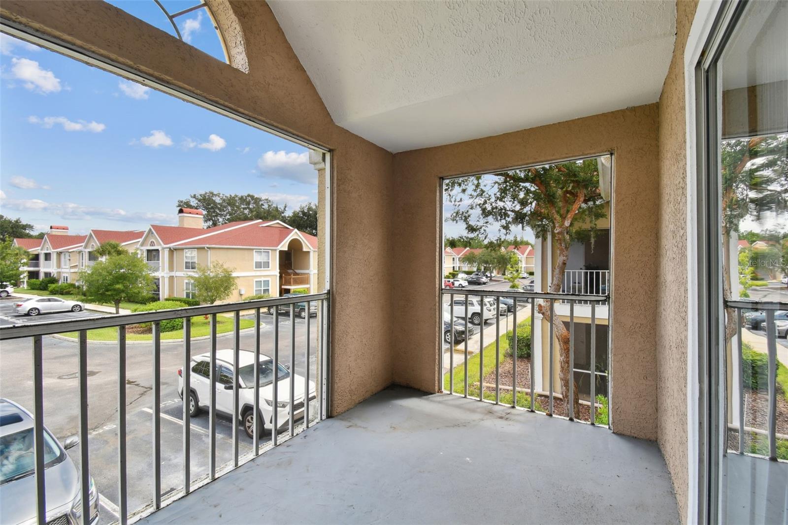 Image 47 of 95 For 9481 Highland Oak Drive 1615