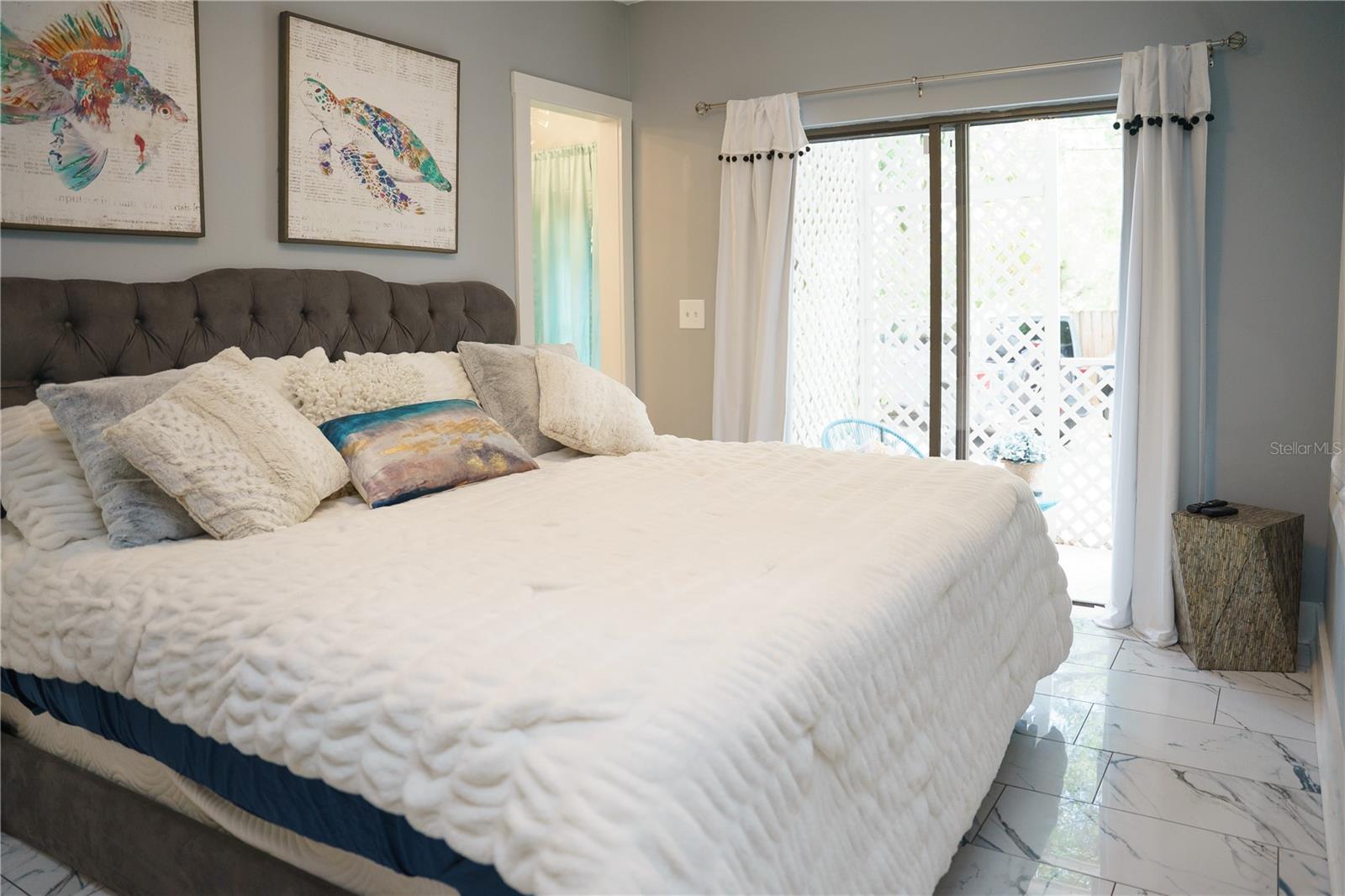 Image 20 of 25 For 4405 Fair Oaks Avenue 2