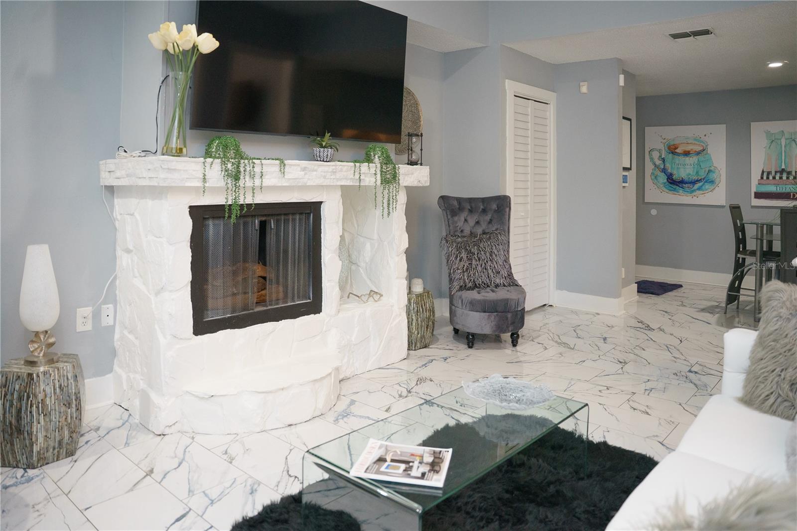 Image 8 of 25 For 4405 Fair Oaks Avenue 2