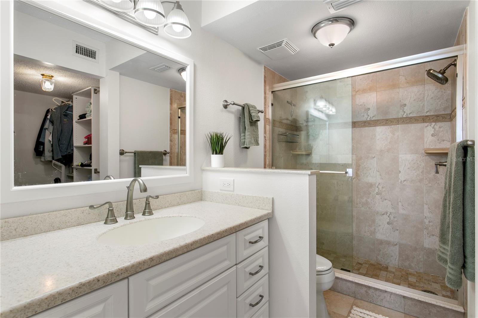 Image 27 of 37 For 6104 Palma Del Mar Boulevard S 210