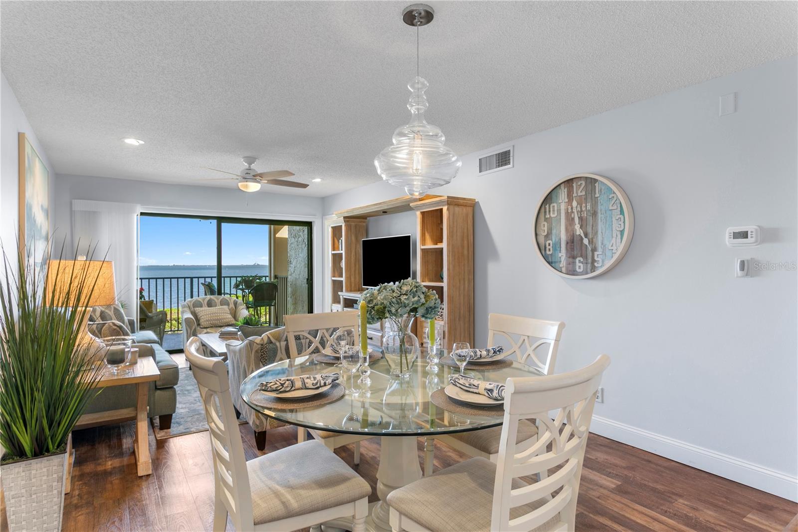 Image 4 of 37 For 6104 Palma Del Mar Boulevard S 210