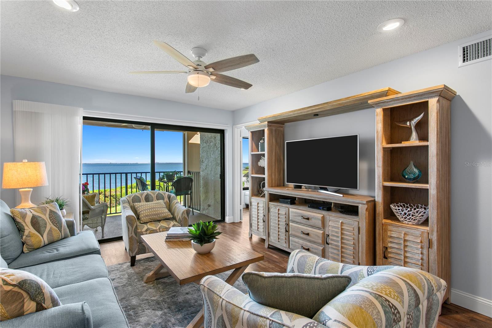 Image 6 of 37 For 6104 Palma Del Mar Boulevard S 210