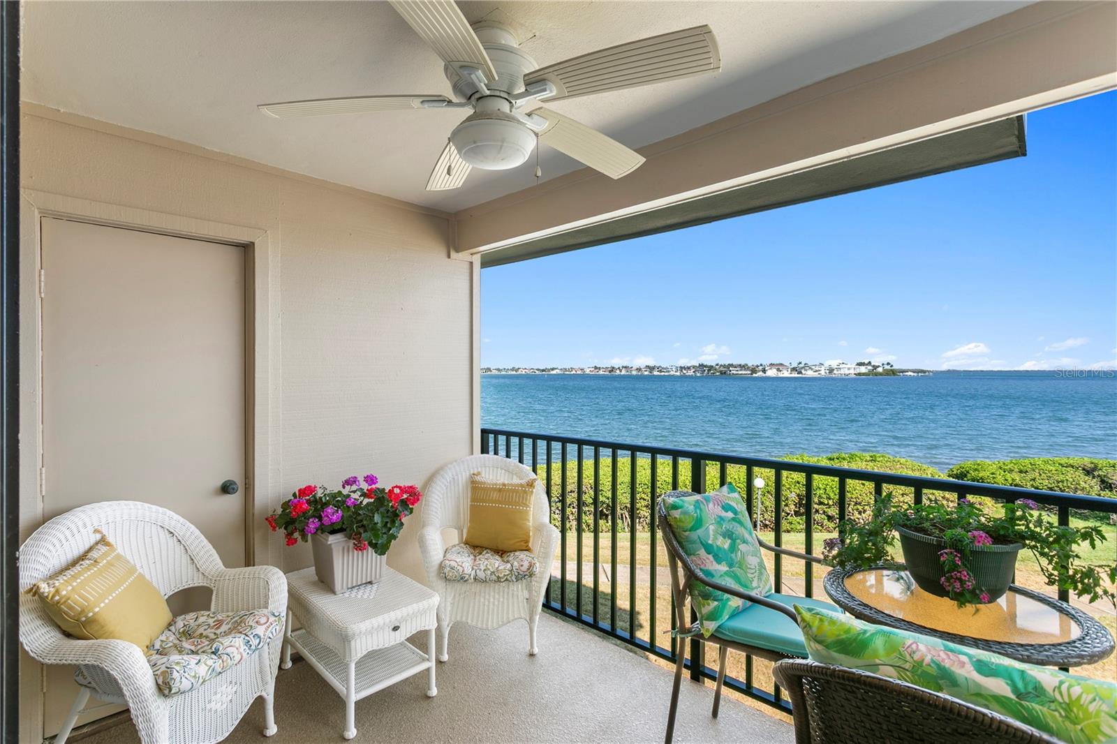 Image 8 of 37 For 6104 Palma Del Mar Boulevard S 210