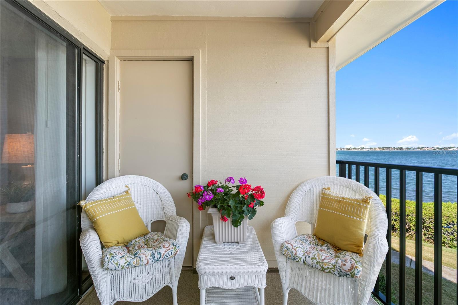 Image 9 of 37 For 6104 Palma Del Mar Boulevard S 210