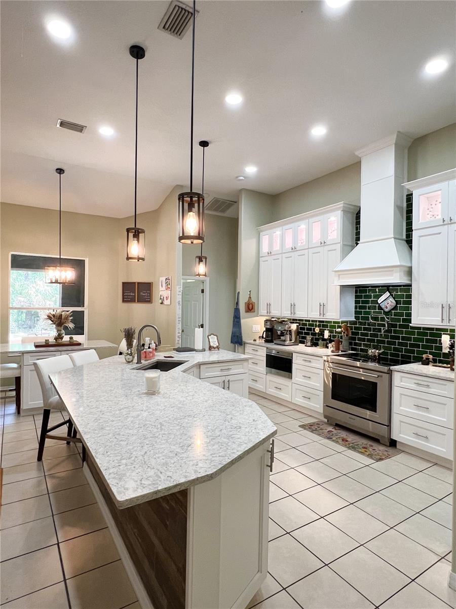 Listing photo id 13 for 9046 Shenandoah Run