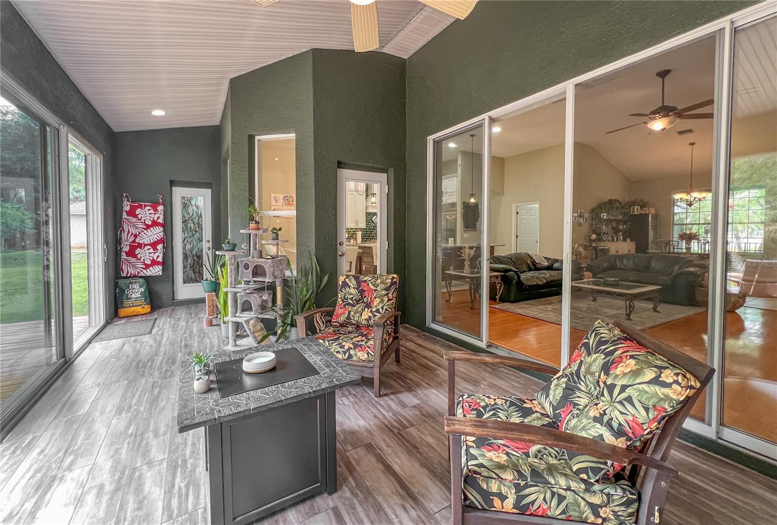 Listing photo id 47 for 9046 Shenandoah Run