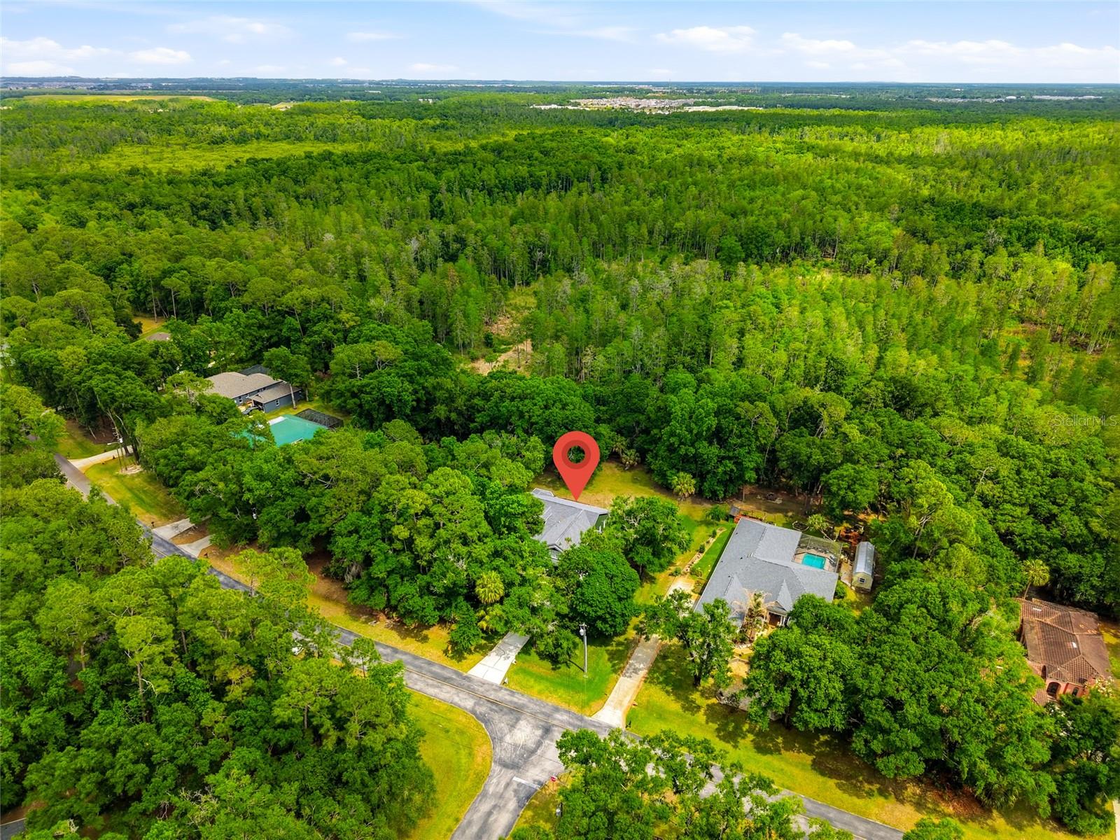 Listing photo id 77 for 9046 Shenandoah Run