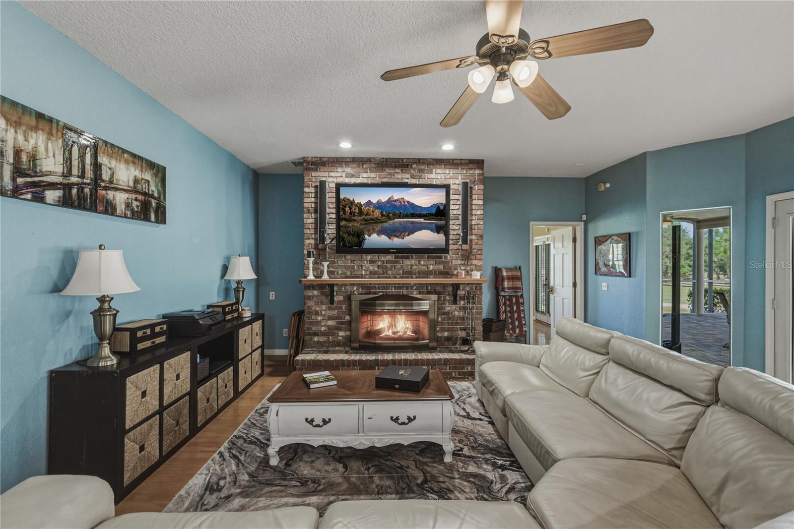 Listing photo id 12 for 29001 Bayhead Road