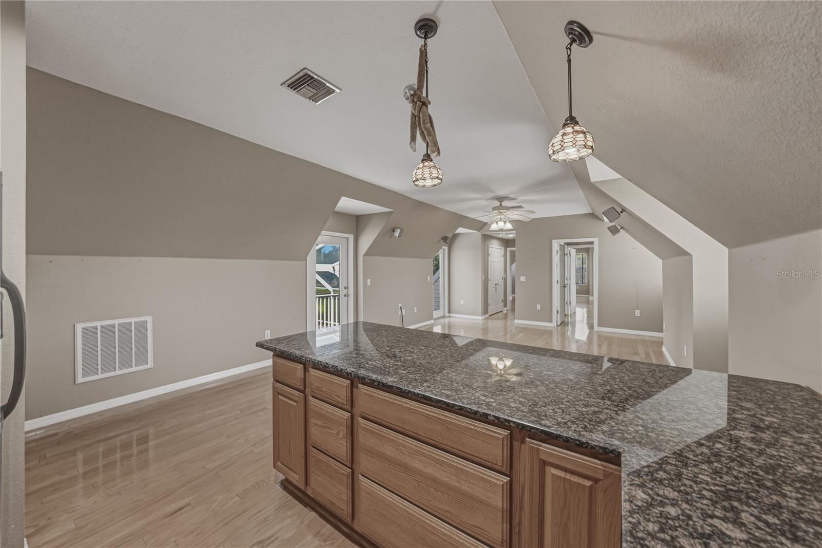 Listing photo id 37 for 29001 Bayhead Road