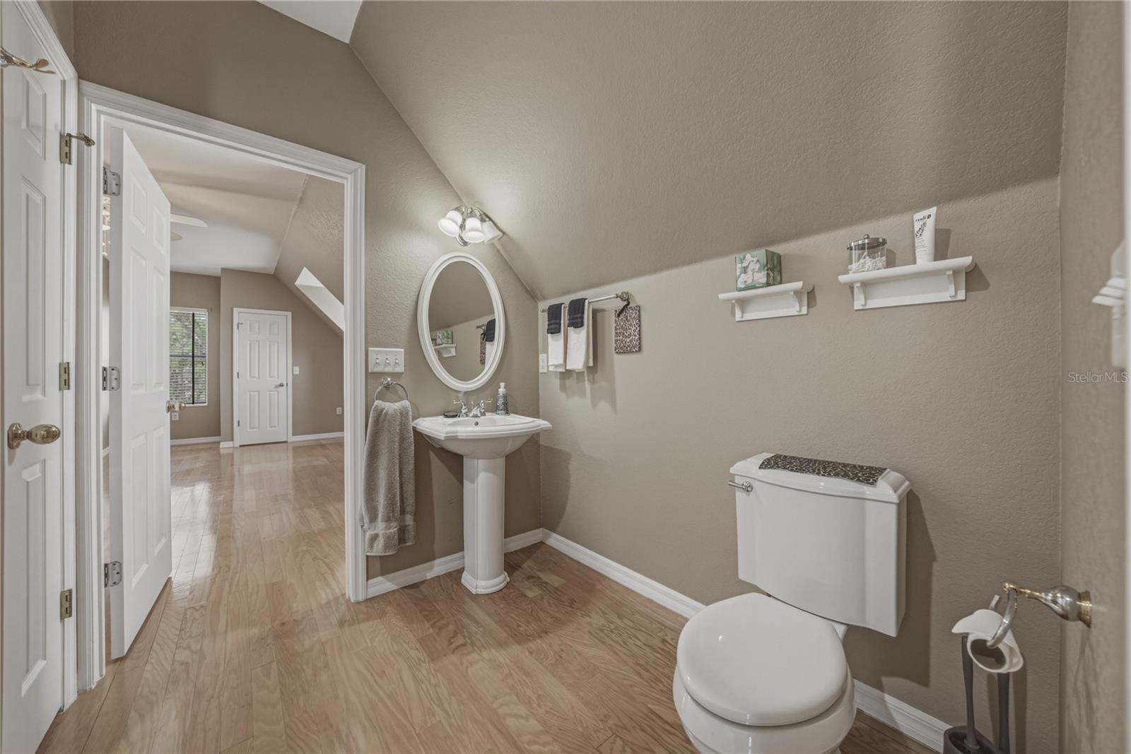 Listing photo id 41 for 29001 Bayhead Road