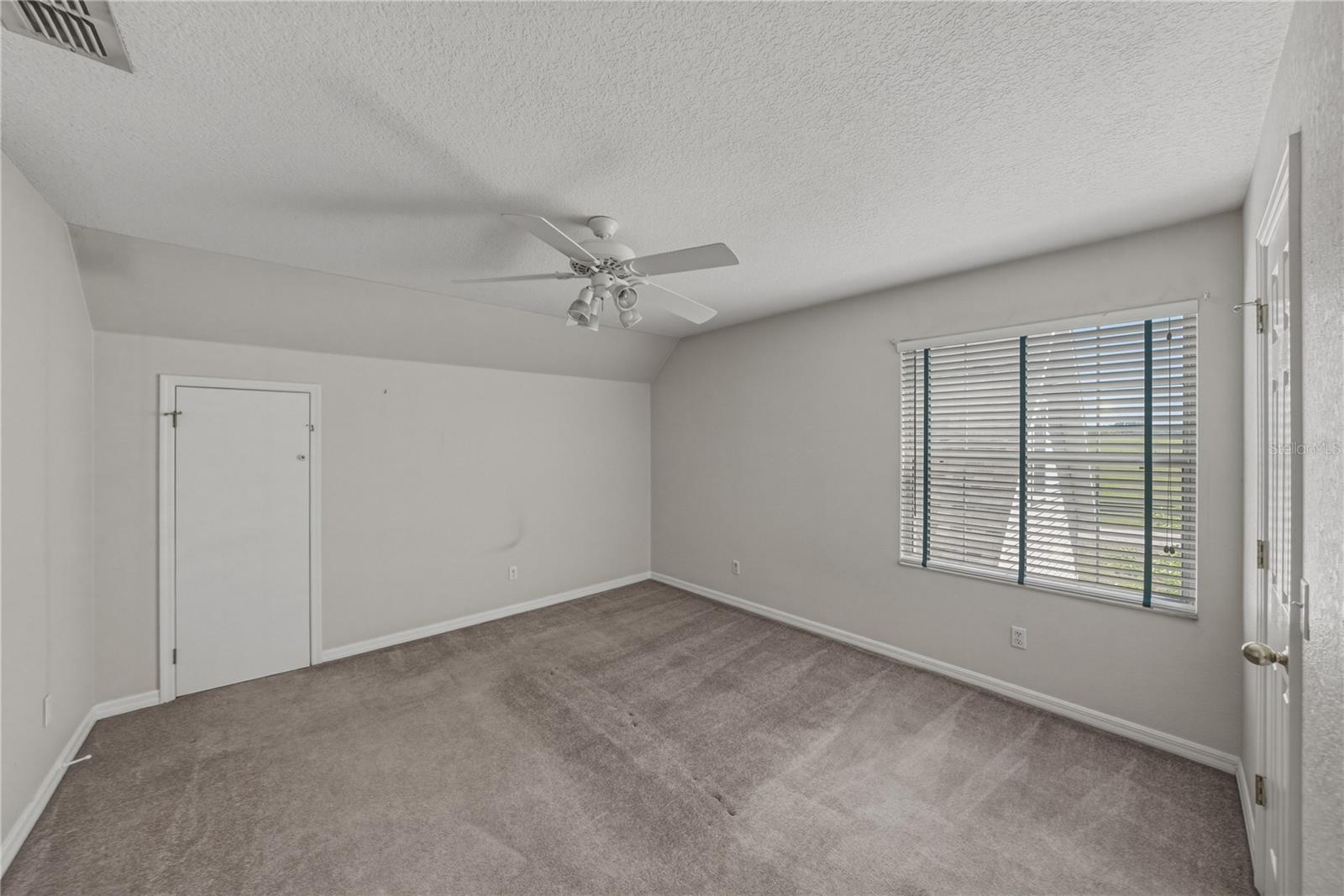 Listing photo id 47 for 29001 Bayhead Road