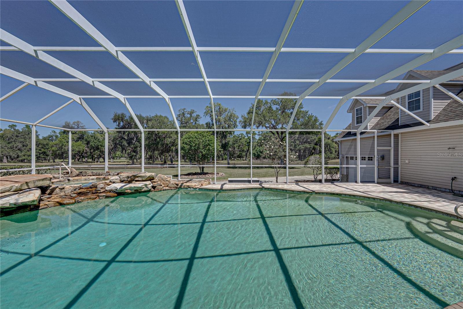 Listing photo id 56 for 29001 Bayhead Road