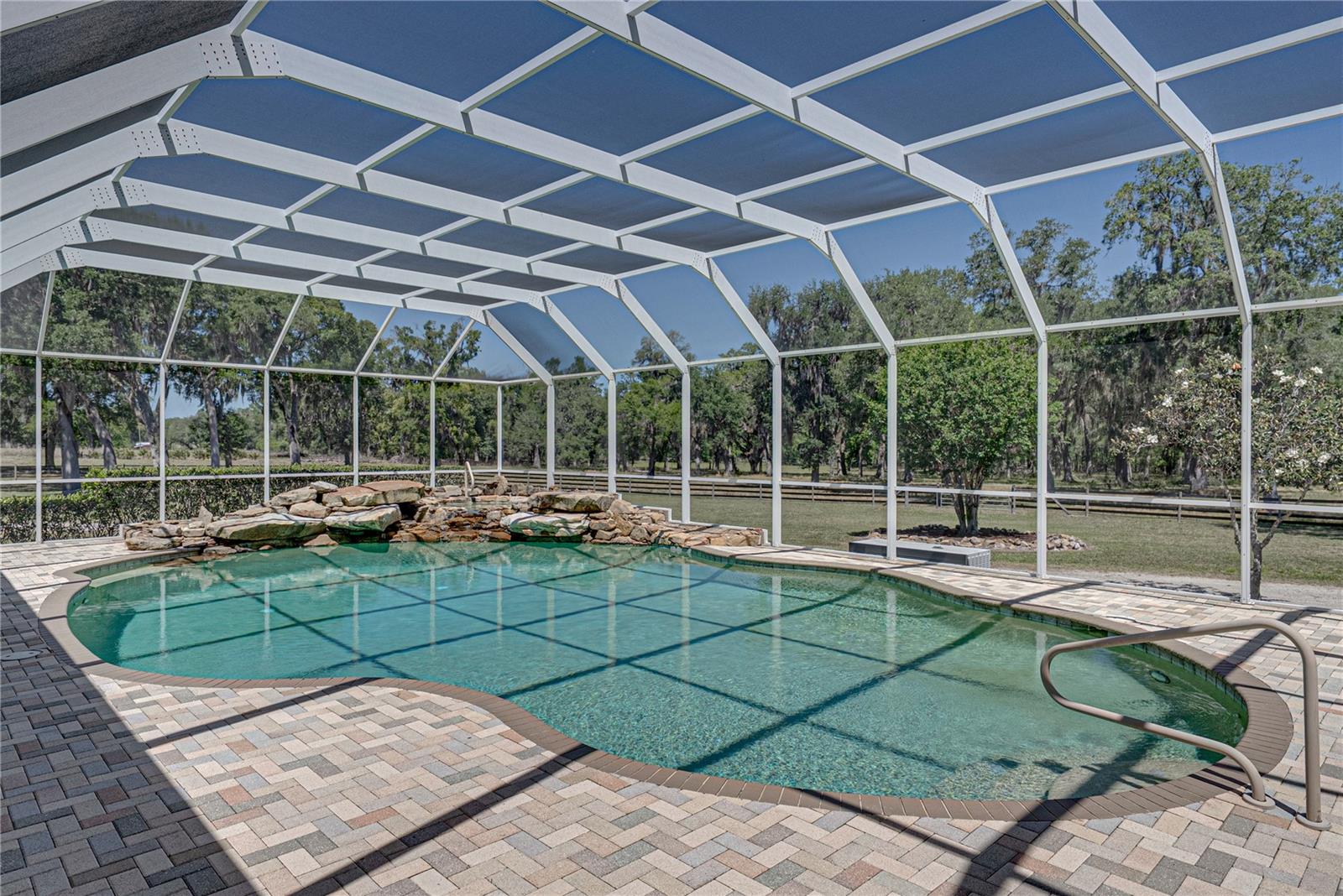 Listing photo id 58 for 29001 Bayhead Road