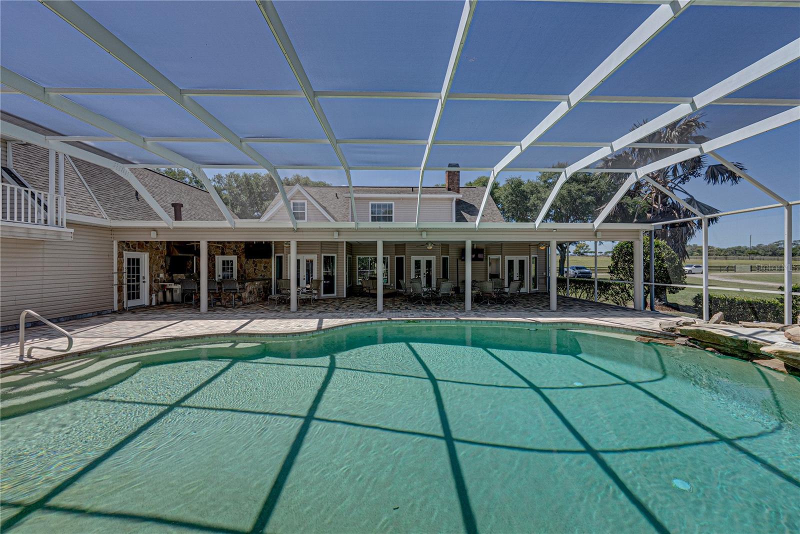 Listing photo id 60 for 29001 Bayhead Road