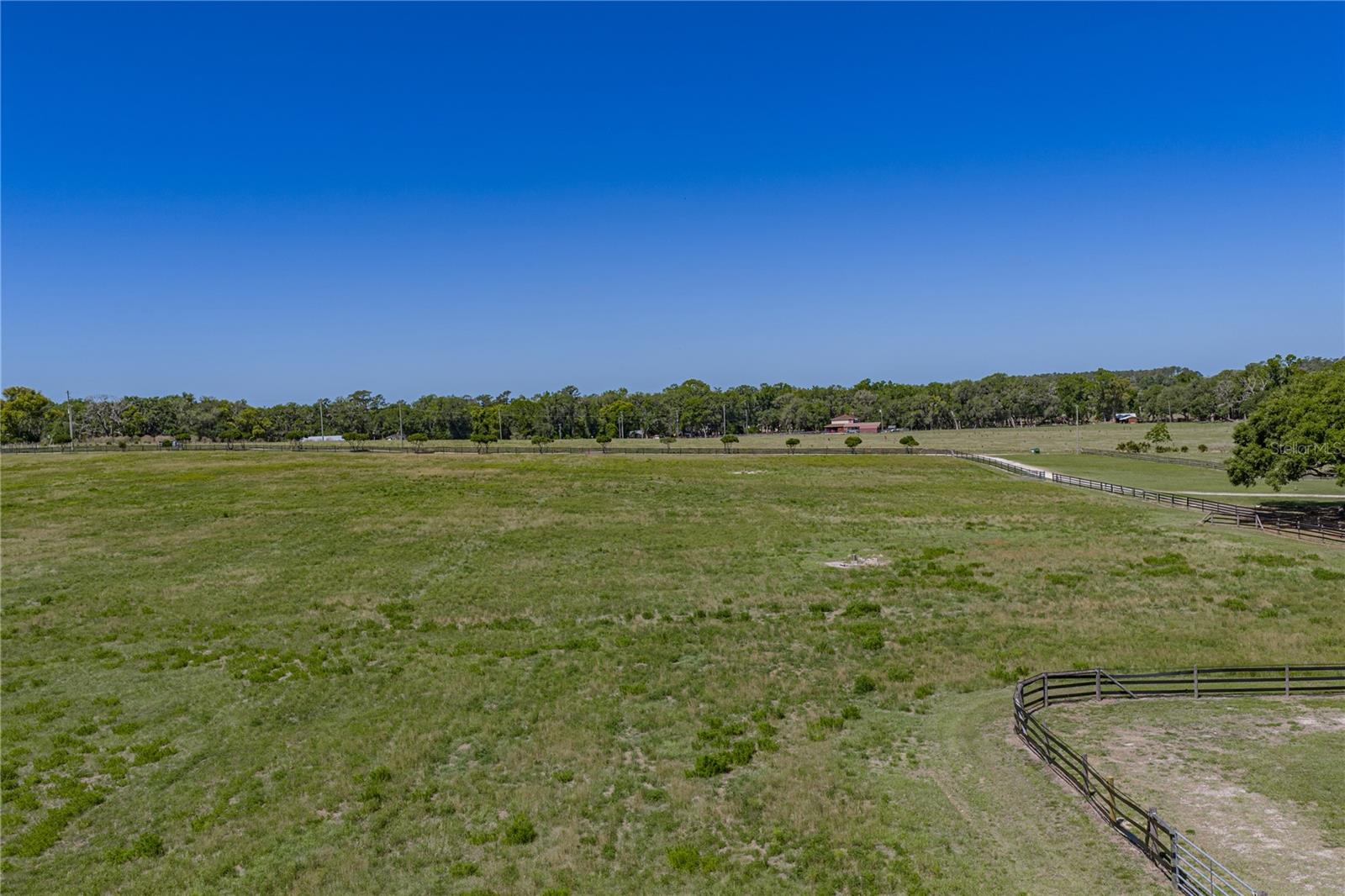 Listing photo id 72 for 29001 Bayhead Road