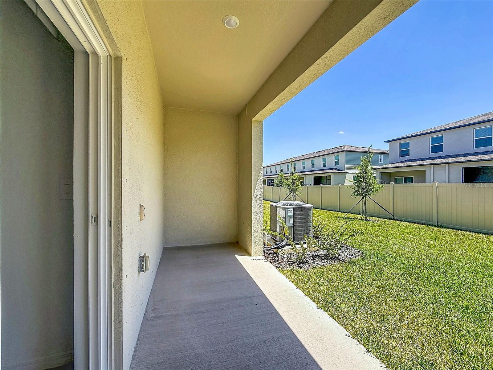 Image 12 of 40 For 2671 Buttercup Lucine Lane