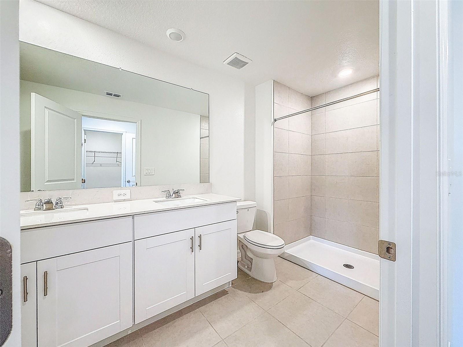 Image 22 of 40 For 2671 Buttercup Lucine Lane