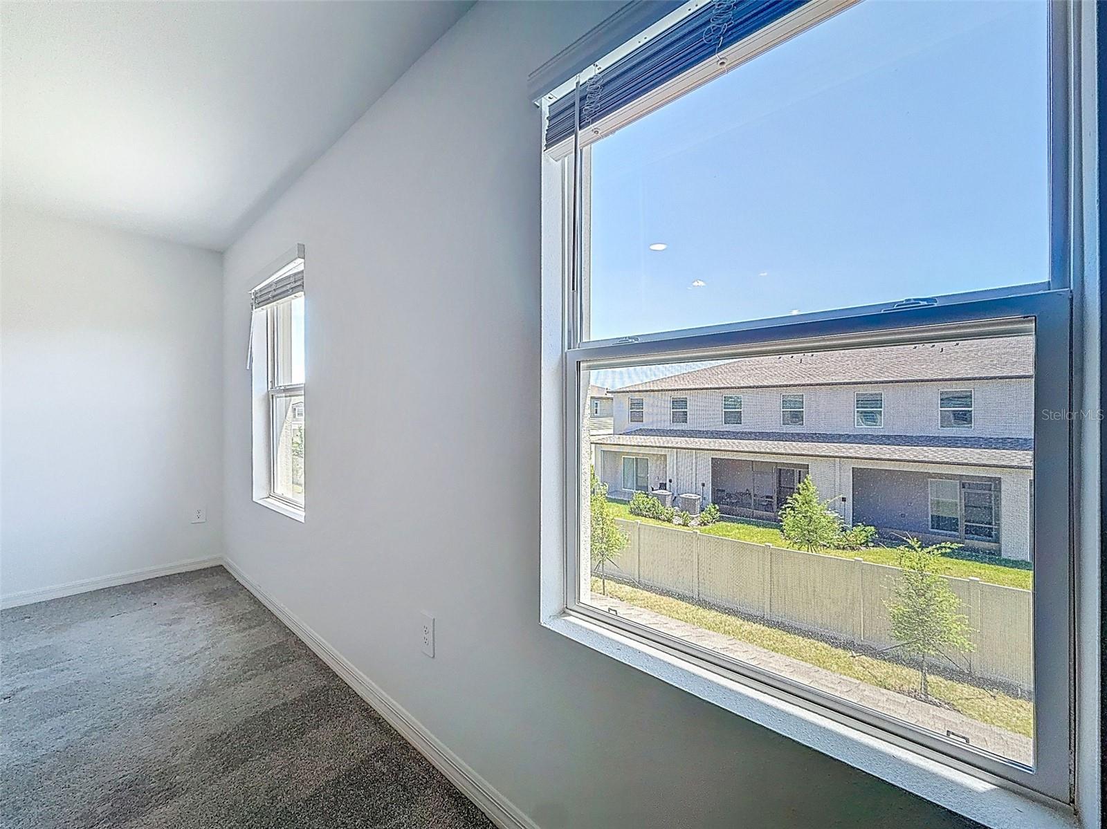 Image 24 of 40 For 2671 Buttercup Lucine Lane