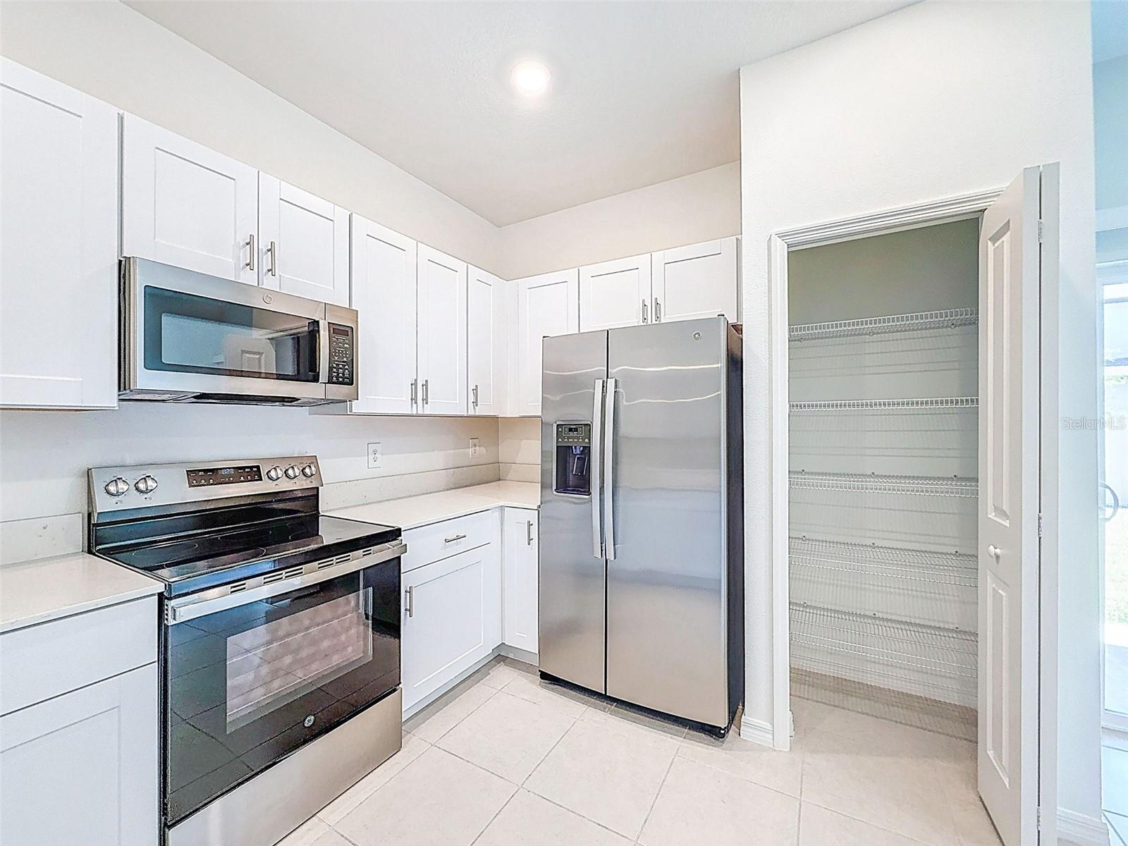 Image 7 of 40 For 2671 Buttercup Lucine Lane