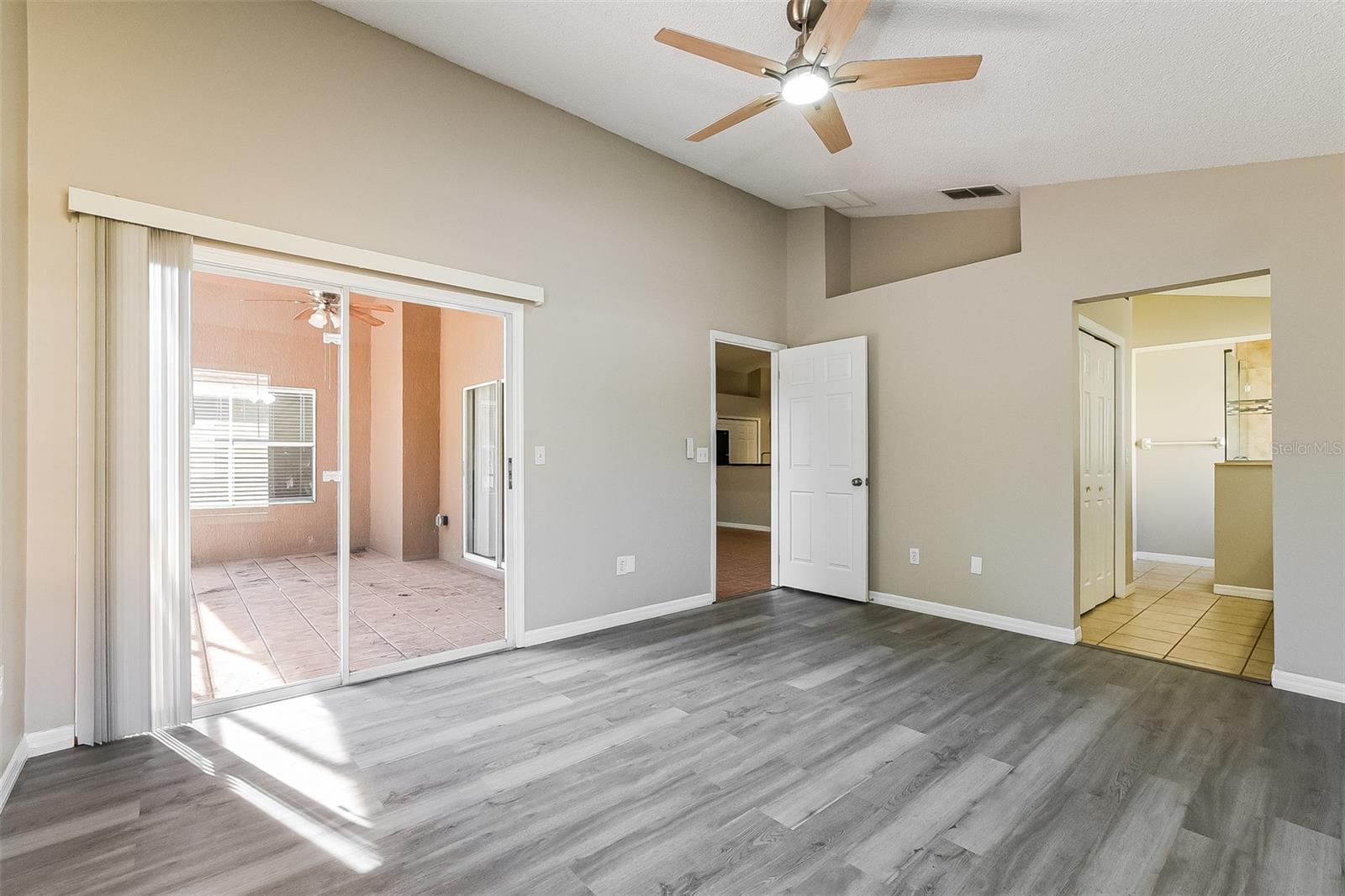 Image 18 of 30 For 20 Heather Green Court