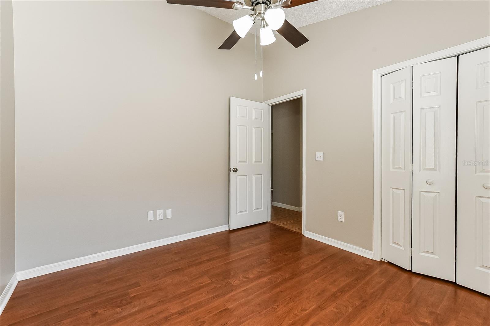 Image 22 of 30 For 20 Heather Green Court