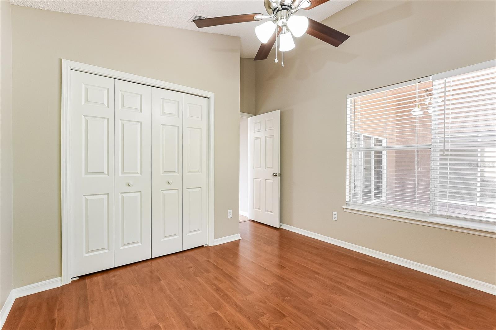 Image 24 of 30 For 20 Heather Green Court