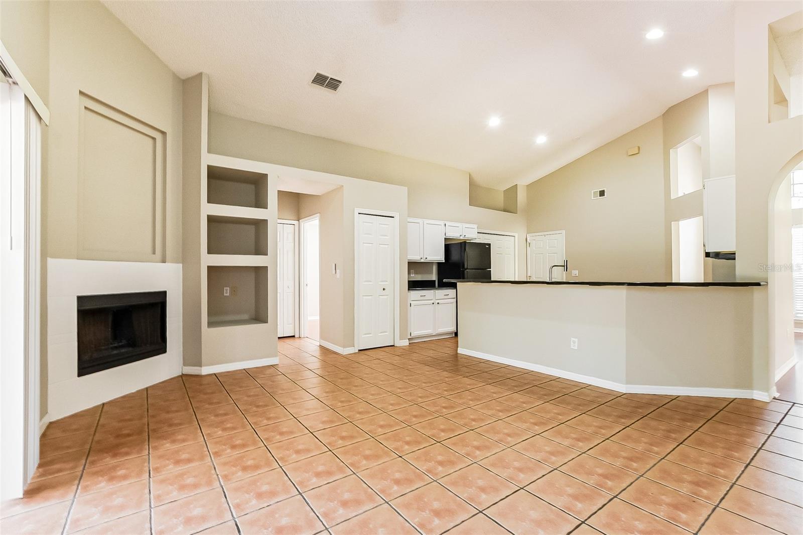 Image 4 of 30 For 20 Heather Green Court