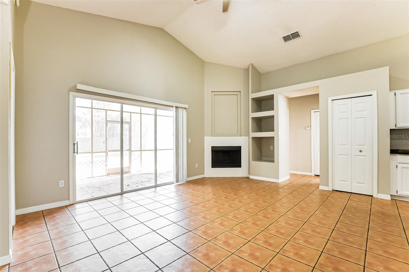 Image 5 of 30 For 20 Heather Green Court