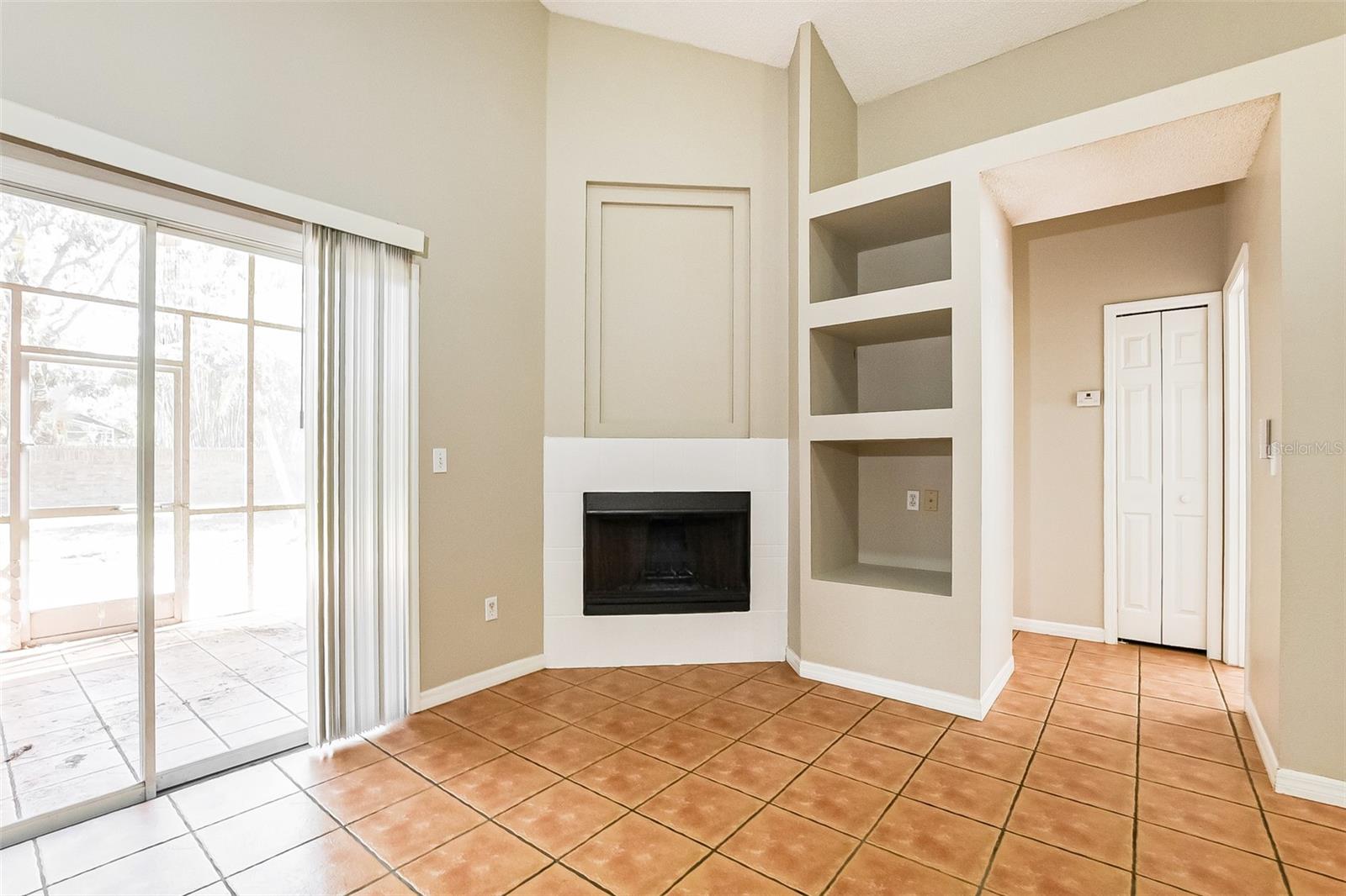 Image 6 of 30 For 20 Heather Green Court