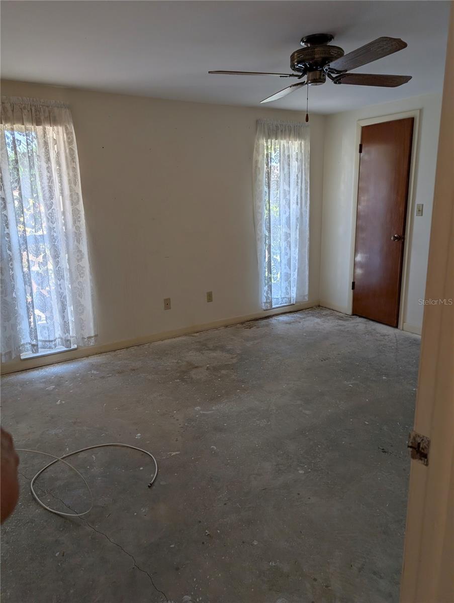 Image 14 of 38 For 7800 Brookridge Drive