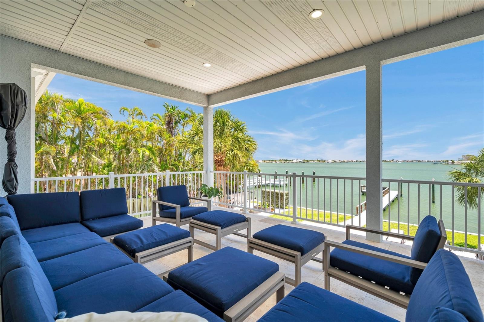 Image 12 of 62 For 7115 Bay Street