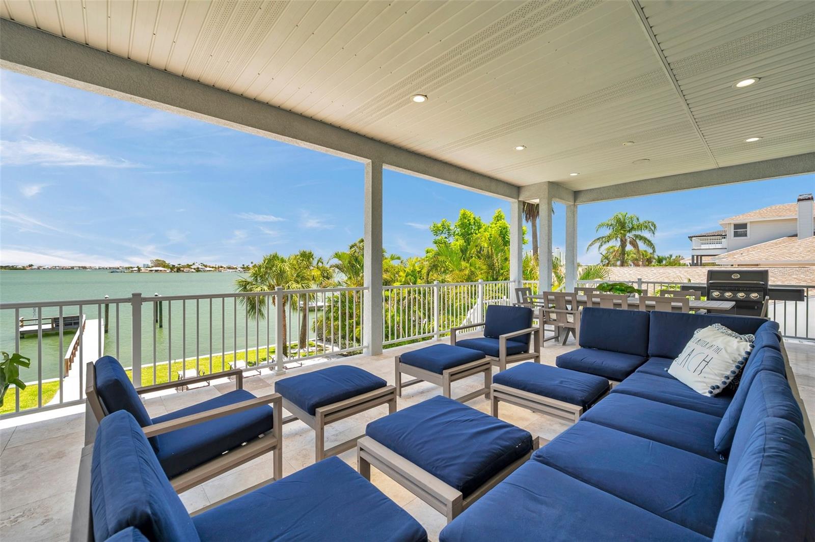 Image 13 of 62 For 7115 Bay Street