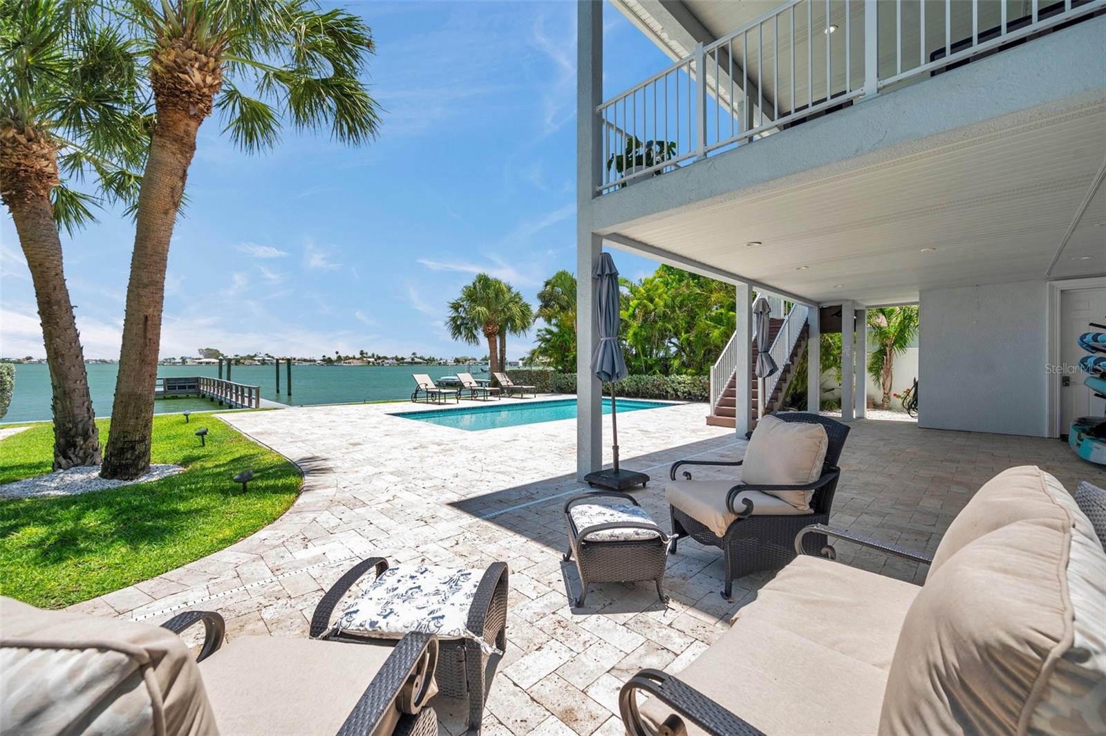 Image 6 of 62 For 7115 Bay Street